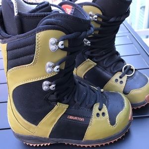 Burton snowboard boots